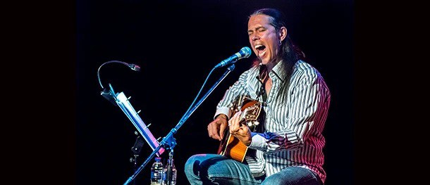 Danny Vaughn performing acoustic