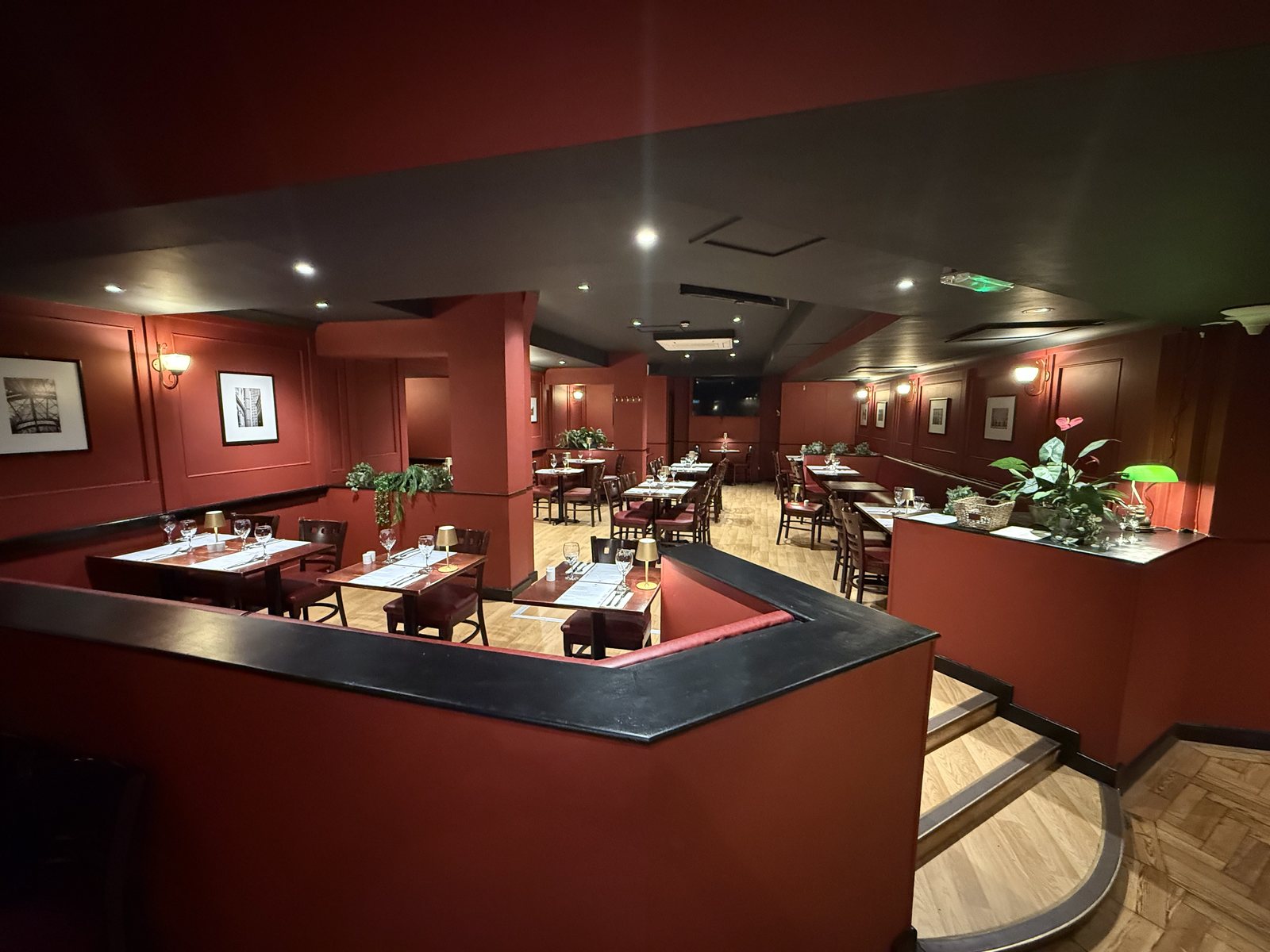 Steam Wine Bar, the restaurant set for a City lunch